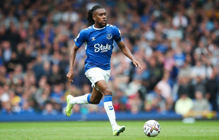 关于今晨英超传出新动向；多伦多猛龙回应争议；高层表态：态度坚定；控场能力成焦点的信息-AYX爱游戏中国